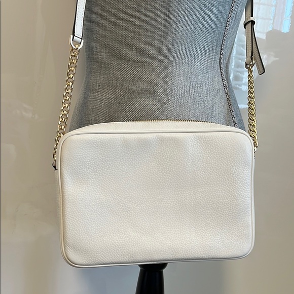 Michael Kors NWOT White Fultan Large Pebbled Leather Crossbody Bag Gold Accent - Picture 6 of 14